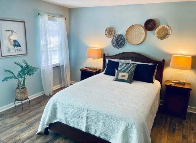 Photo - 6840 Blue Heron Blvd Apartment