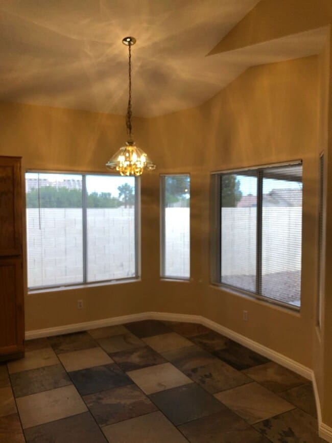 Building Photo - Single Story home in Northshore!