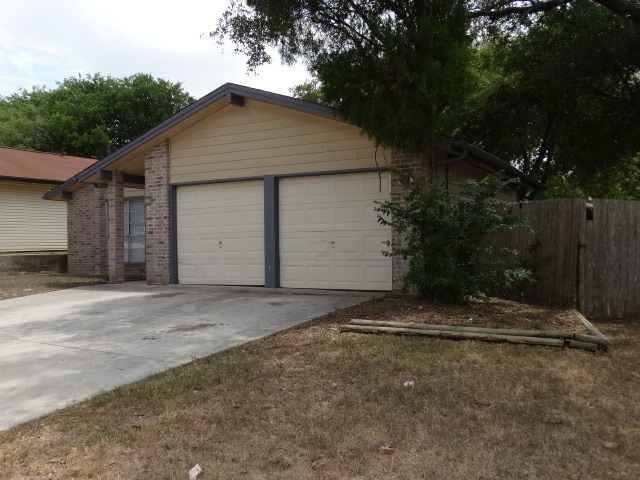Building Photo - 11914 Alamo Blanco St