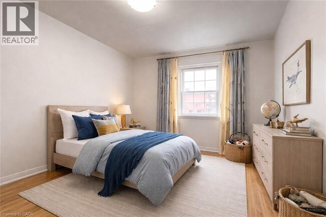 Building Photo - 498 Ottawa Street S