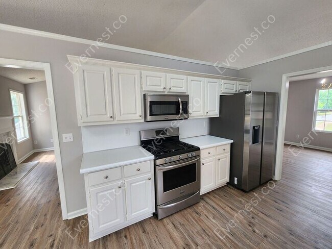 Building Photo - 285 Ashland Manor Dr