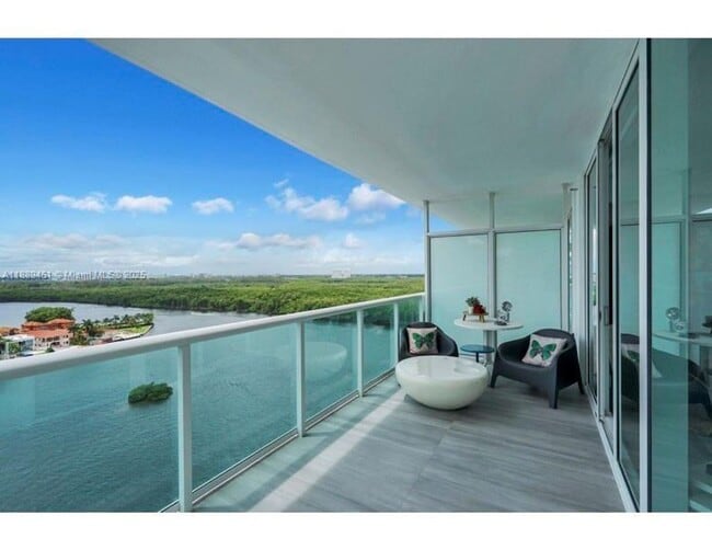 Photo - 400 Sunny Isles Blvd House