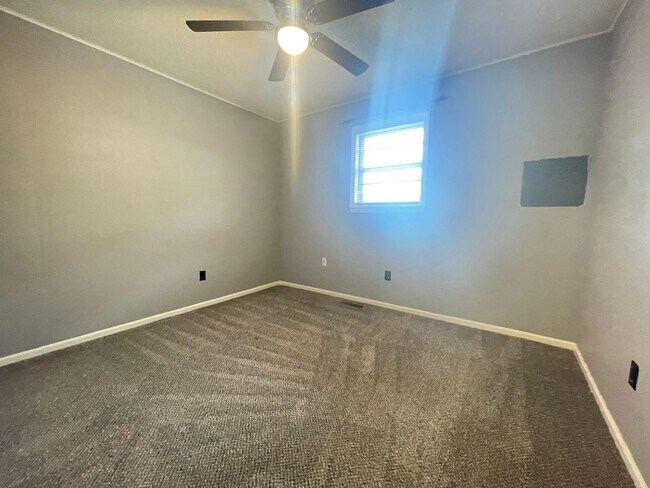 Foto del edificio - 5339 South Hutchinson Ct