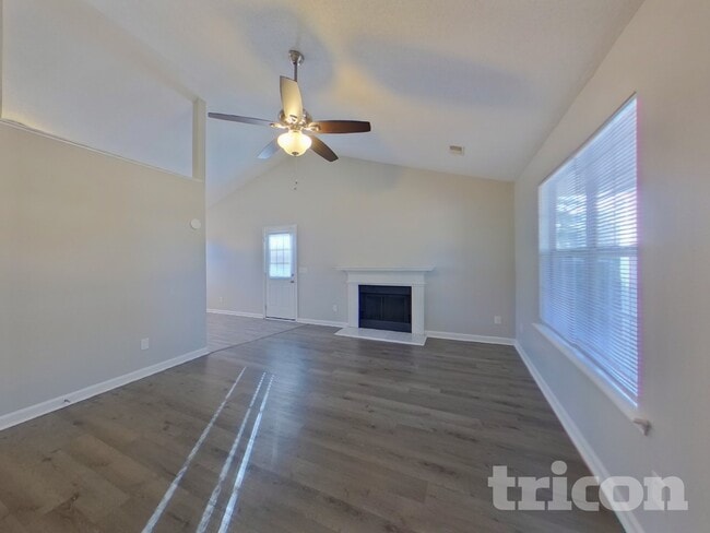 Foto del edificio - 500 Rockhaven Dr