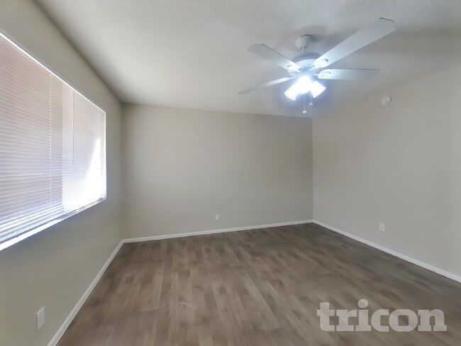 Foto del edificio - 1626 W Pepper Pl