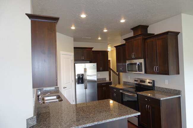 Building Photo - New Home in SouthCreek Subdivision