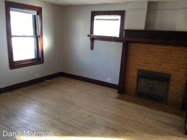 Foto del edificio - 117-129 N 2nd Ave E