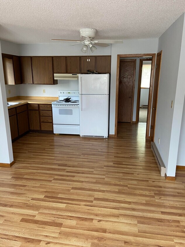 Foto principal - 1526 4th Ave SE