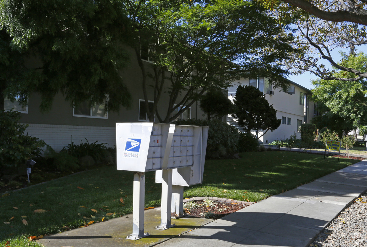 Mail Boxes - Woodland apartments