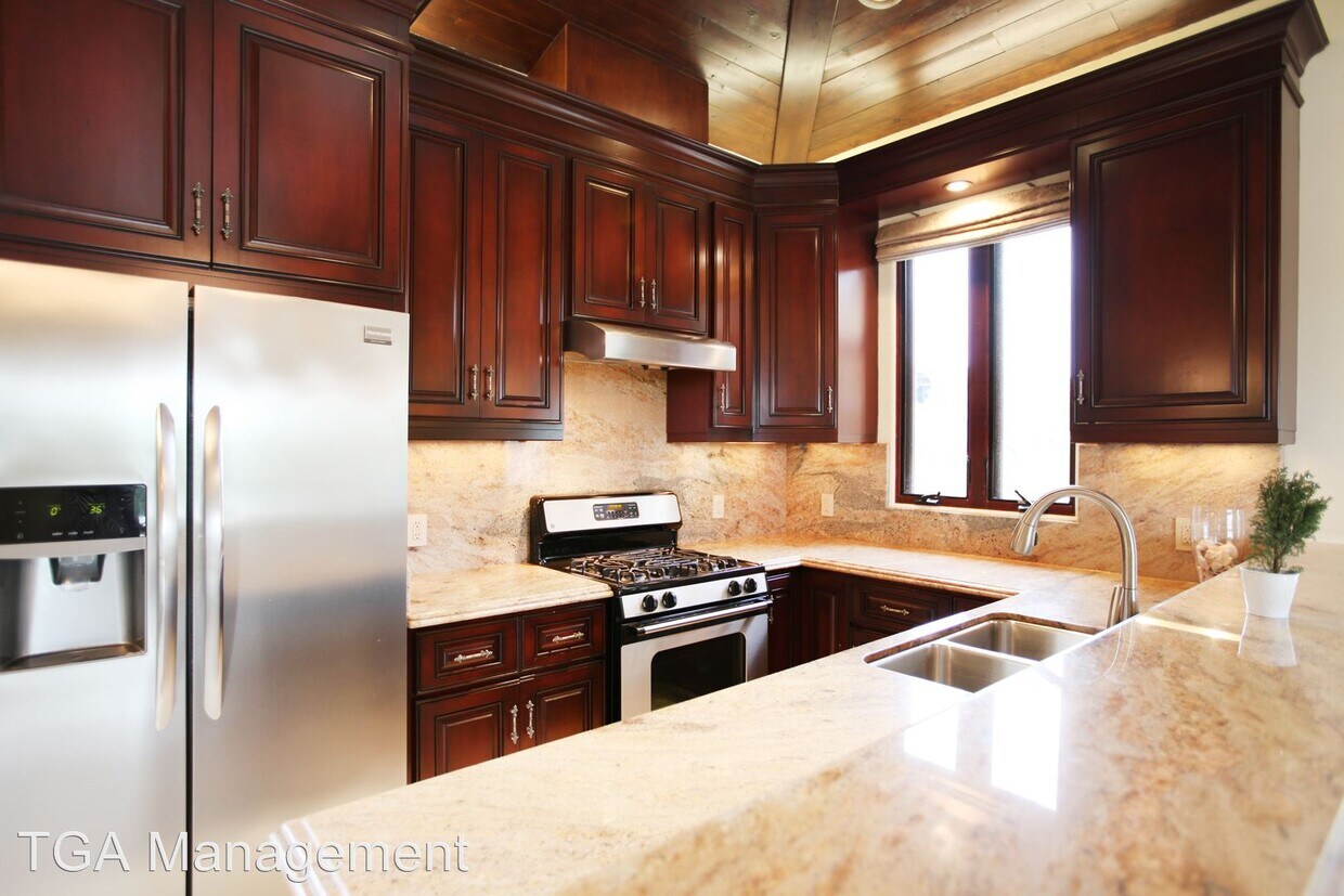 Foto principal - 3 br, 3 bath House - 6385 Zuma Mesa Drive