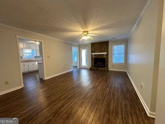 Building Photo - 345 Cornwallis Way