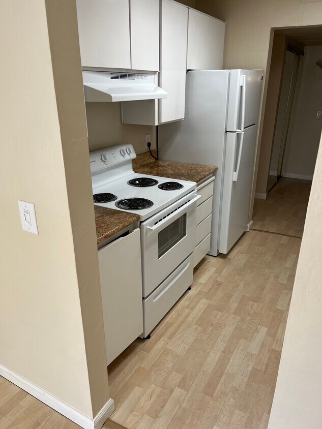 Foto principal - 320 N Civic Dr