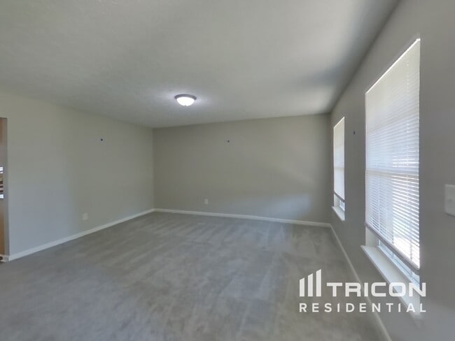 Building Photo - 16736 Yeoman Way