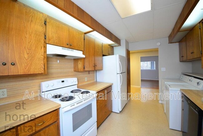 Building Photo - 1501 S Madison Ave