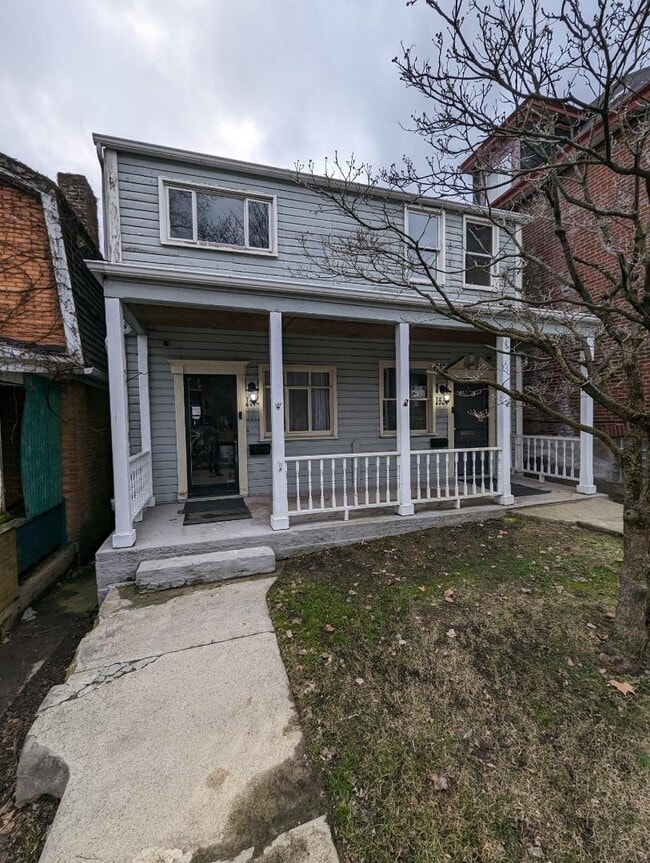 Building Photo - 140 Zara St
