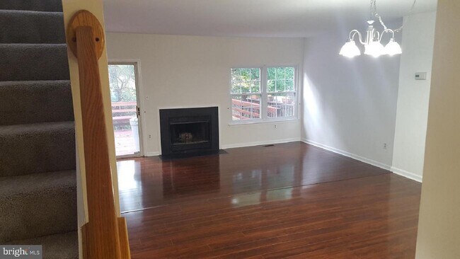Building Photo - 2700 Hunters Gate Terrace