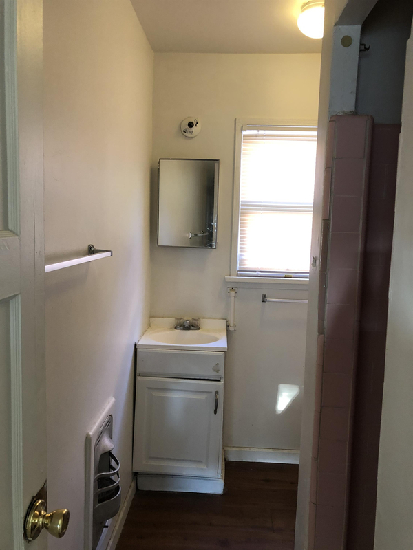 Building Photo - 805 3rd St