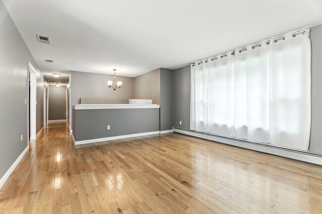Foto del edificio - 221 Griffin Rd