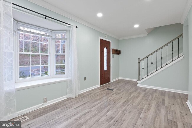 Building Photo - 6446 Shannon Station Ct