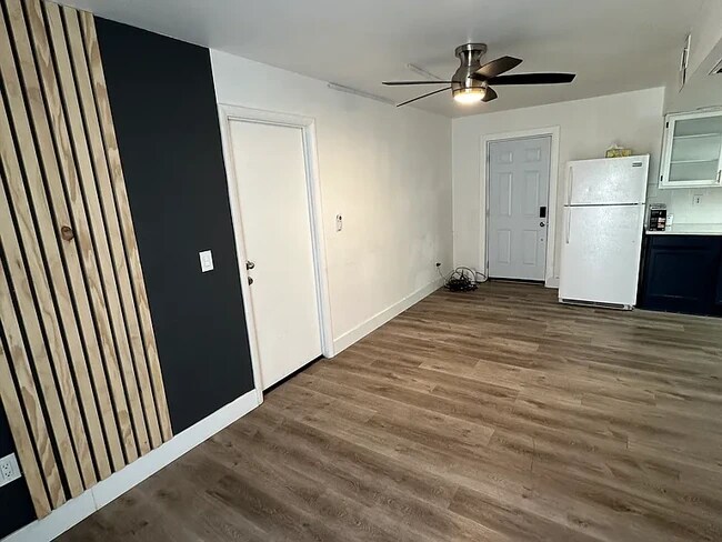 Foto del edificio - 627 W Enid Ave