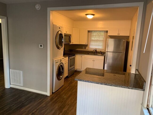 Foto del edificio - 2229 S Milledge Ave