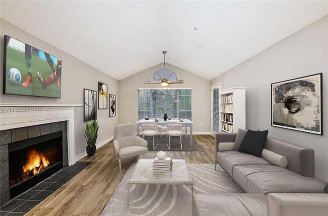 Building Photo - 9200 Roberts Dr