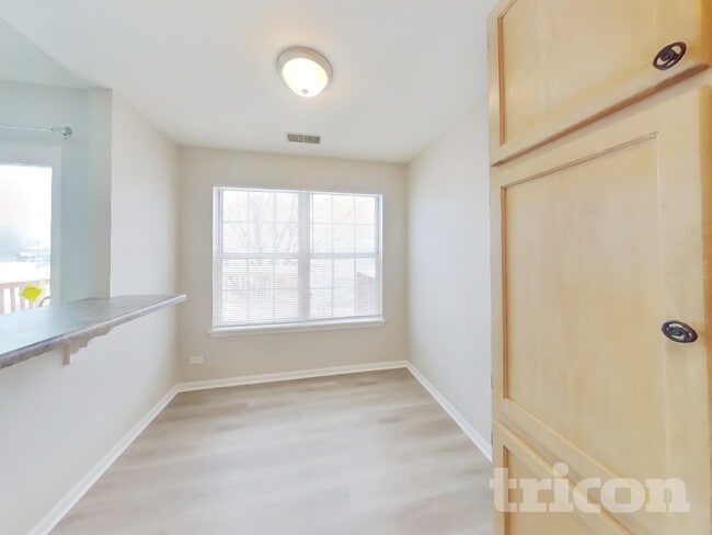 Building Photo - 436 Gloria Ln