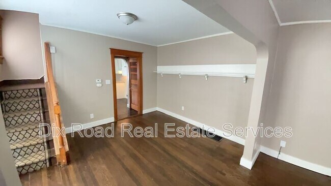 Building Photo - 337-339 Knecht Dr