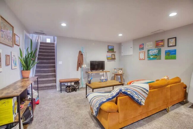 Foto del edificio - 7947 Marshall St