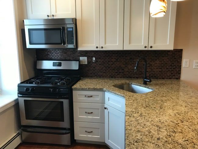 Building Photo - 349 Sumner St