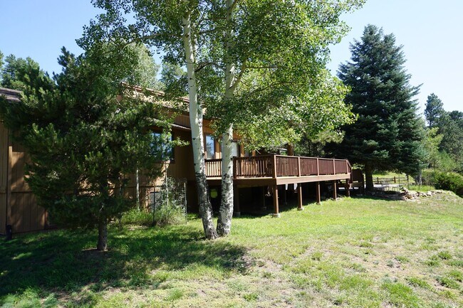 Building Photo - Shorter Term Lease!!!   Five Bedroom Raise...