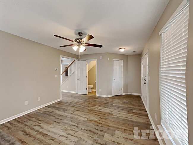 Building Photo - 5017 Gibbons Link Rd