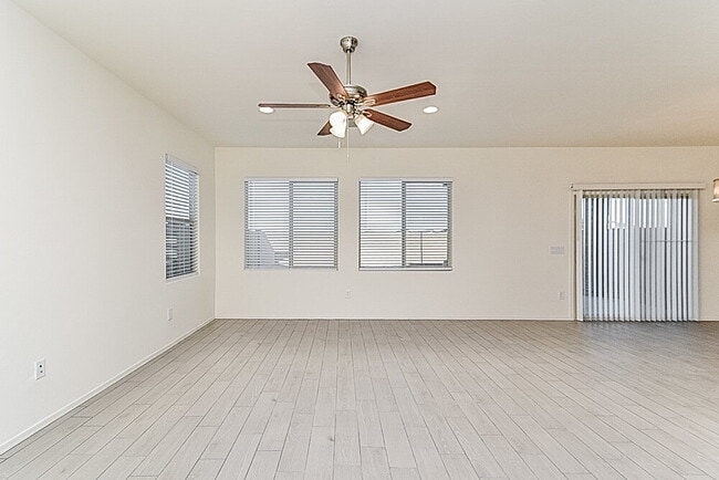 Building Photo - 7751 S Candlepine Dr