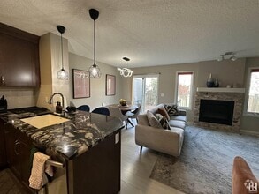 Building Photo - 903 Ebbers Cres NW