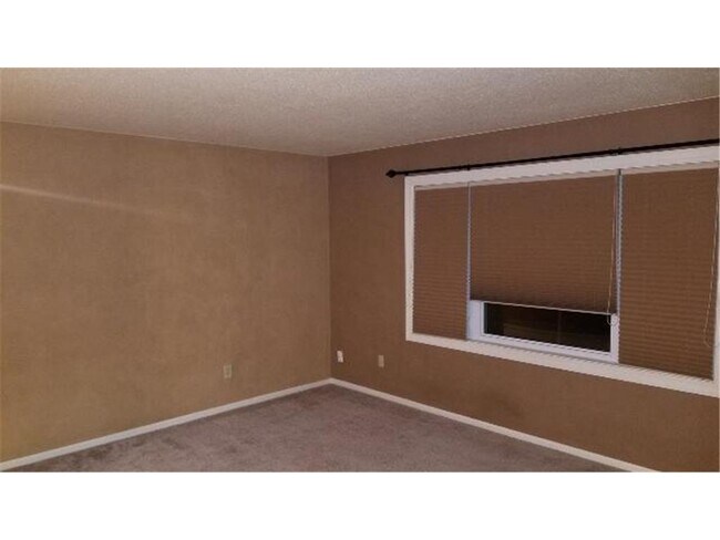 Building Photo - 12875 8th Ave N