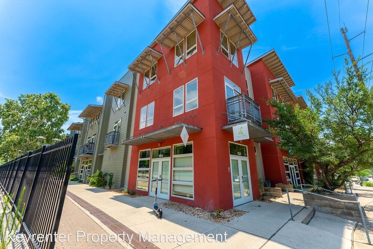 Primary Photo - 1 br, 2 bath House - 1601 E 5th St #206