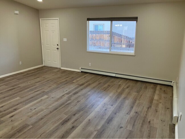 Foto del edificio - 2999 1/4 Pinyon Ave