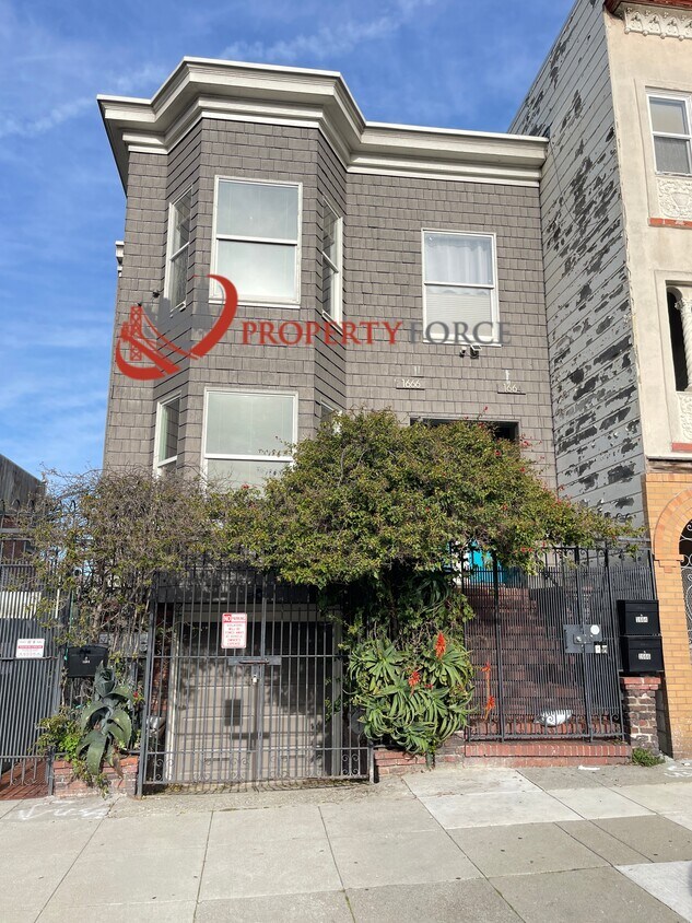 Primary Photo - 1664 Newcomb Ave