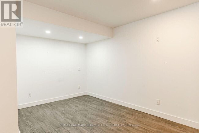 Photo du bâtiment - 58 Oliver's Mill Rd