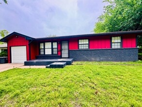 Building Photo - 5519 N Garrison Pl
