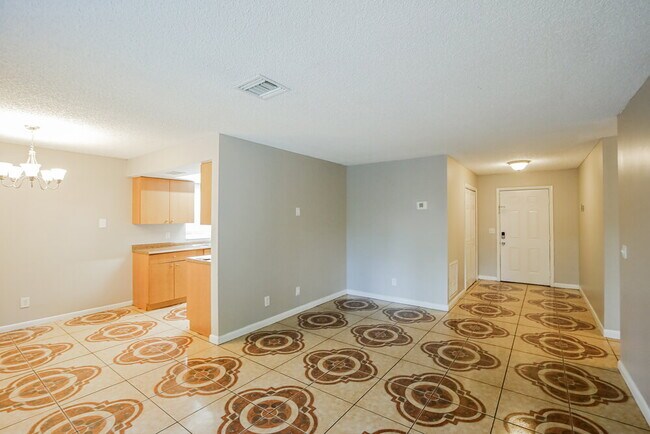 Building Photo - 1162 Fernlea Dr