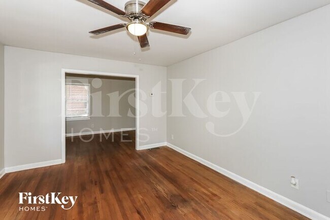 Foto del edificio - 2392 Hopewell Ln