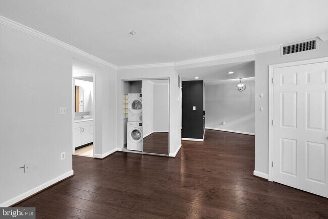 Foto del edificio - 1801 Calvert St NW