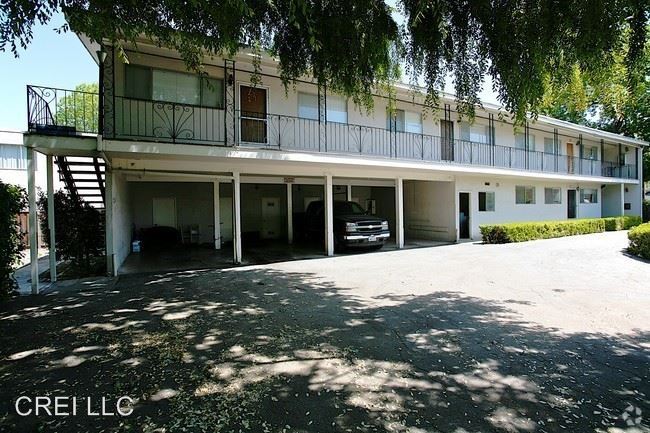 Foto del edificio - 506-512 Redwood Ave