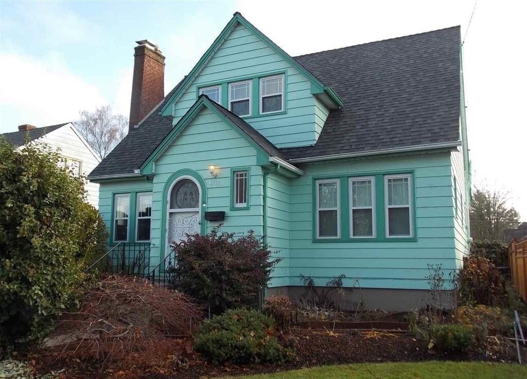 Foto principal - 1710 17th St NE