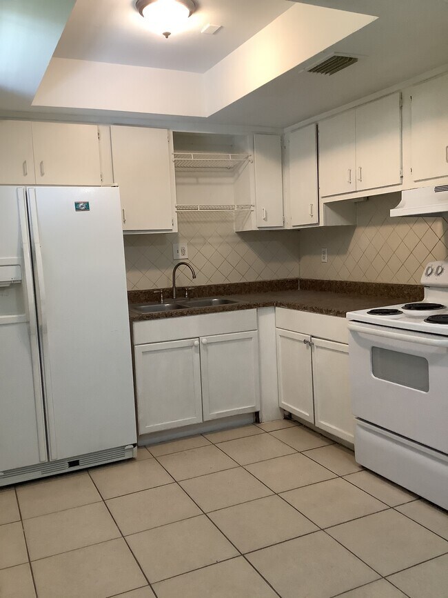 Foto del edificio - 5567 SW 6th St