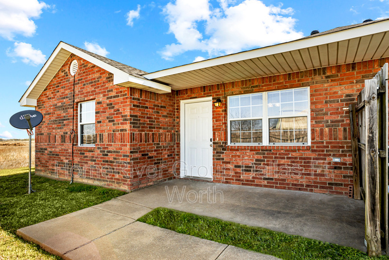 Primary Photo - 204 Paschall Blvd