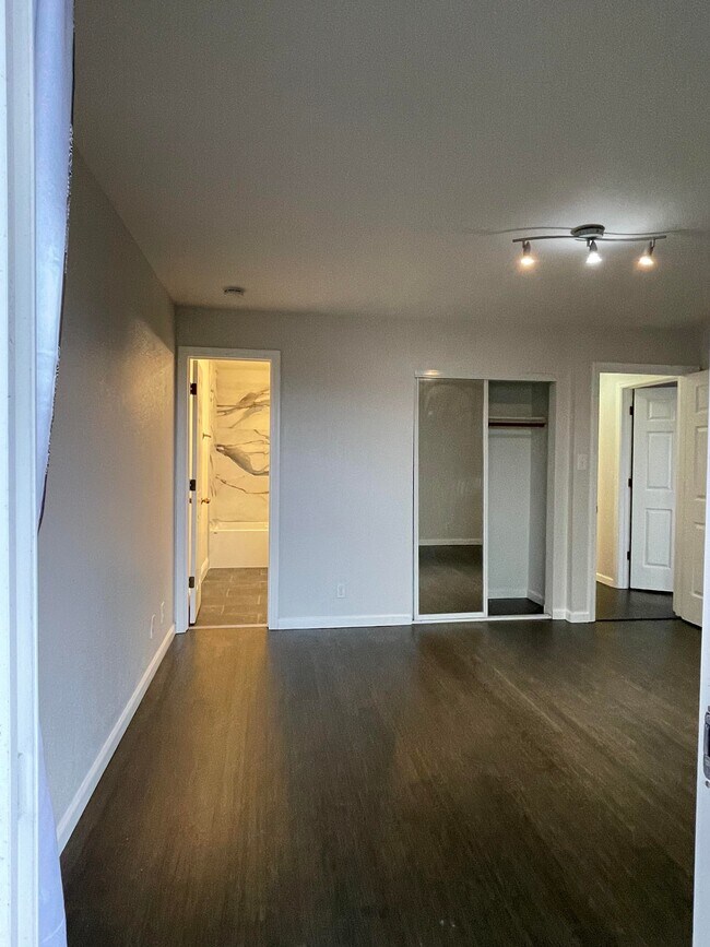 Foto del edificio - 871 46th Ave