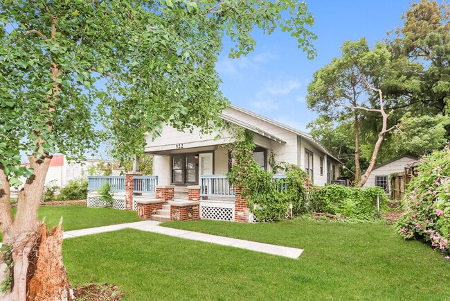 Foto del edificio - 522 12th Ave N