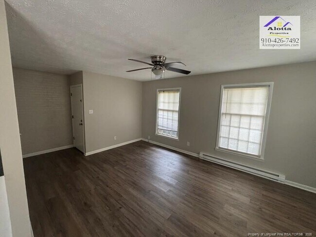 Building Photo - 6604 Carloway Dr